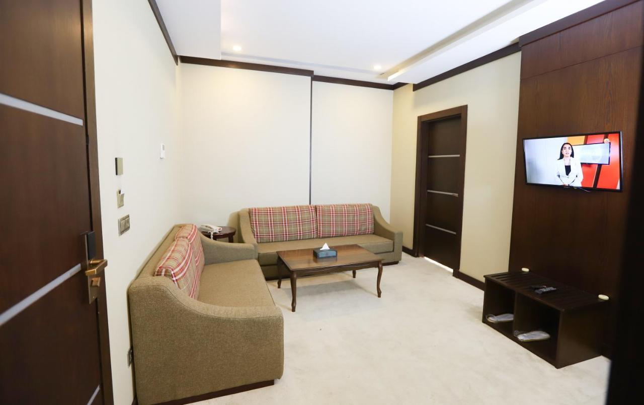Paris Plaza Hotel Erbil Esterno foto