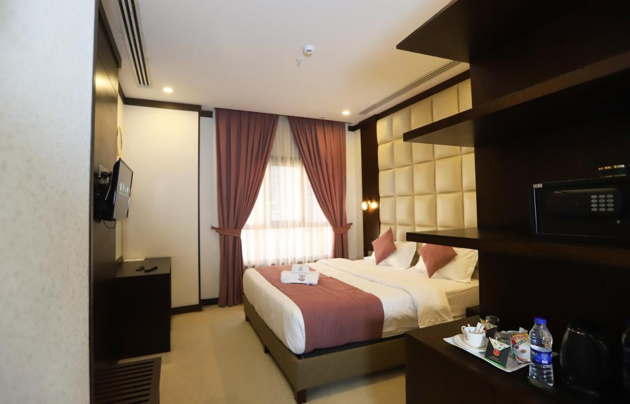 Paris Plaza Hotel Erbil Esterno foto