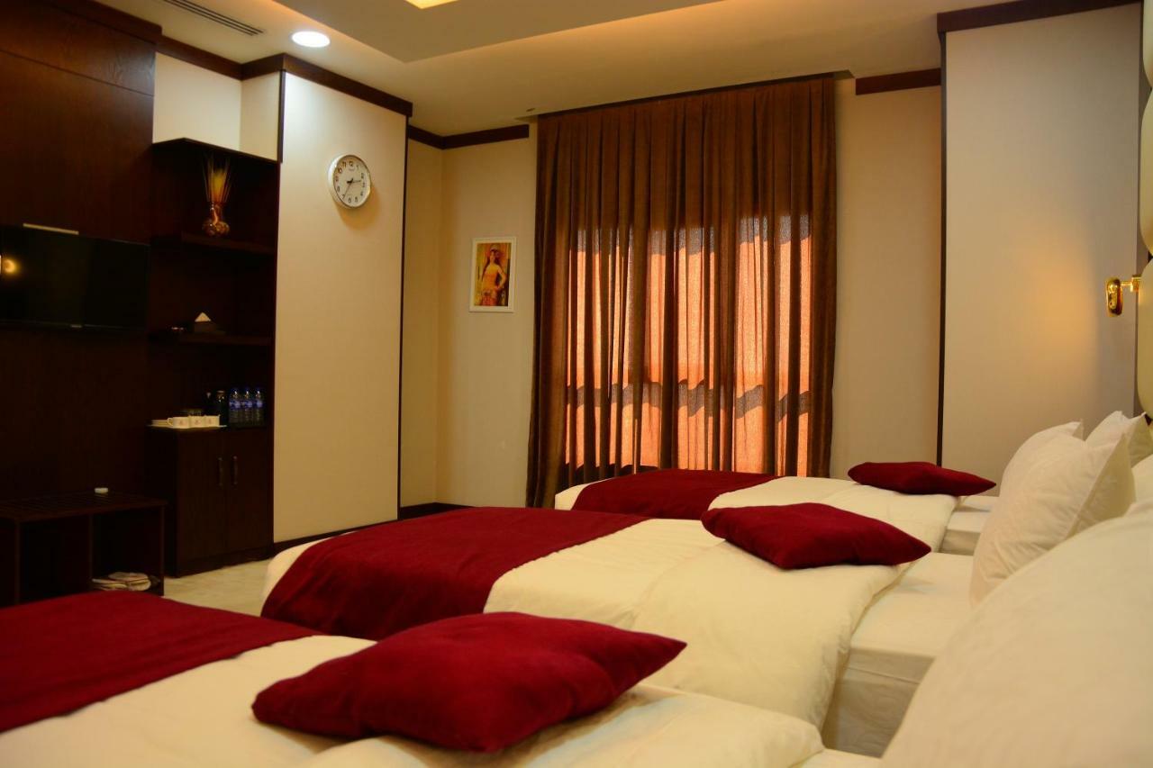 Paris Plaza Hotel Erbil Esterno foto